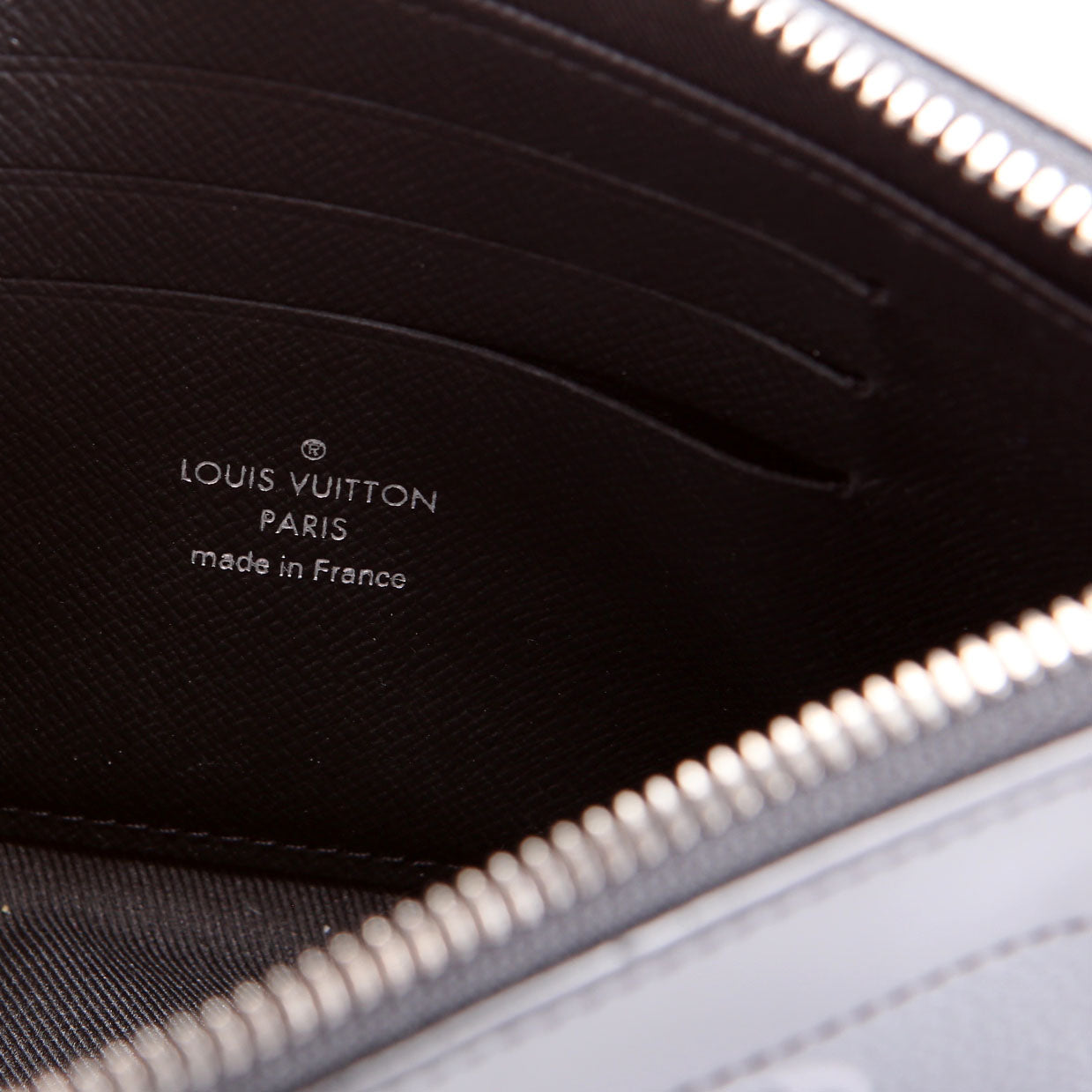 Louis Vuitton Pochette Discovery PM Monogram Eclipse
