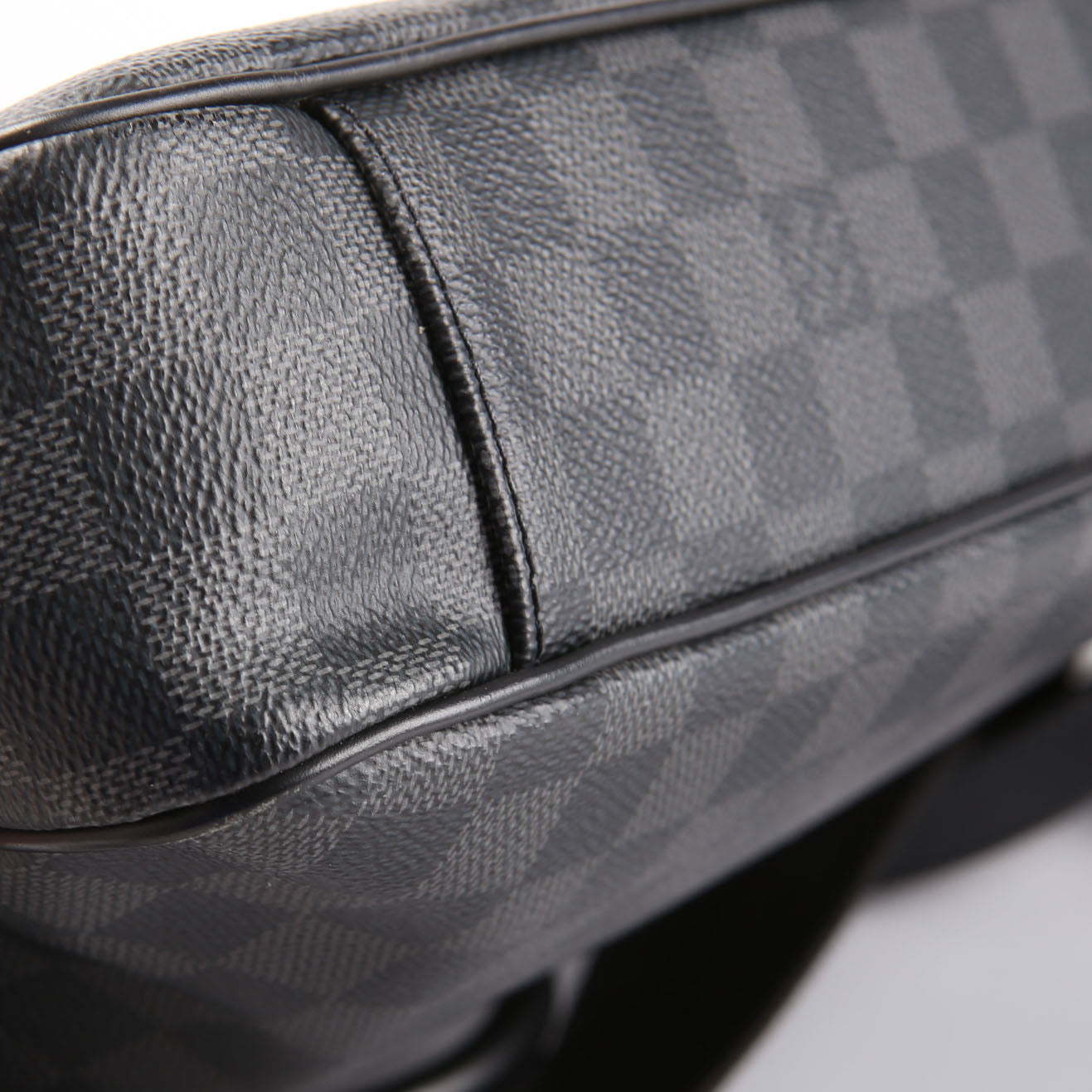 Louis Vuitton Porte Documents Jour Damier Graphite Black/Gray