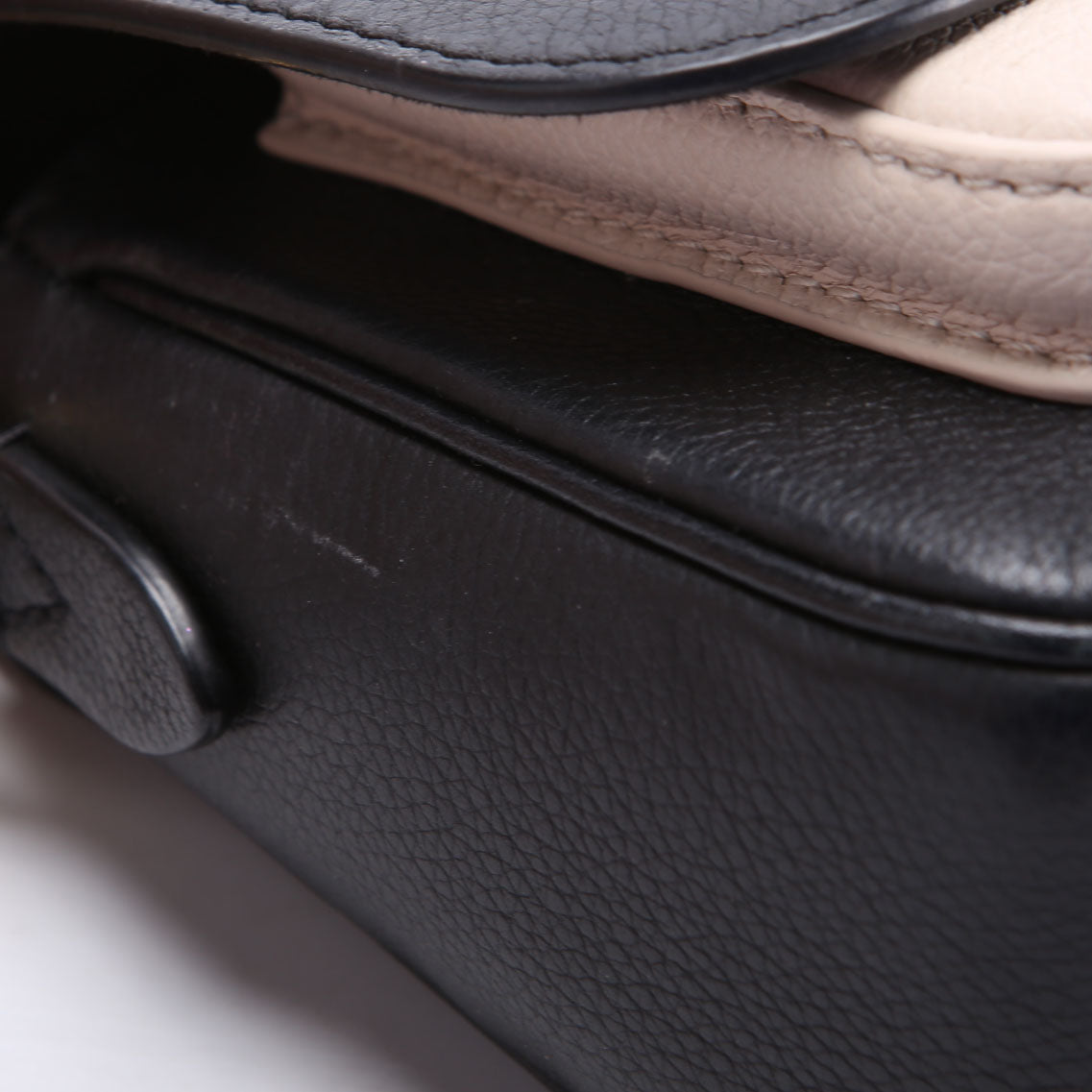 Louis Vuitton Lockme Tender Supple Calfskin Black/Cream