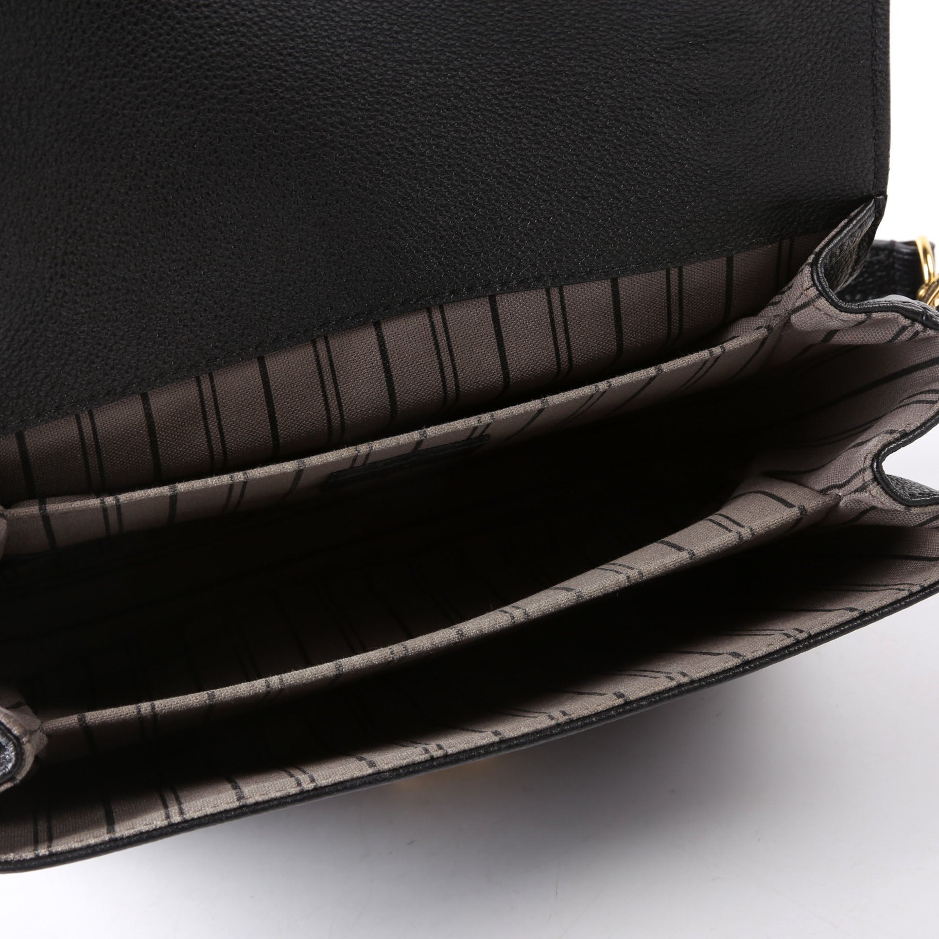 Louis Vuitton Pochette Metis Empreinte Black