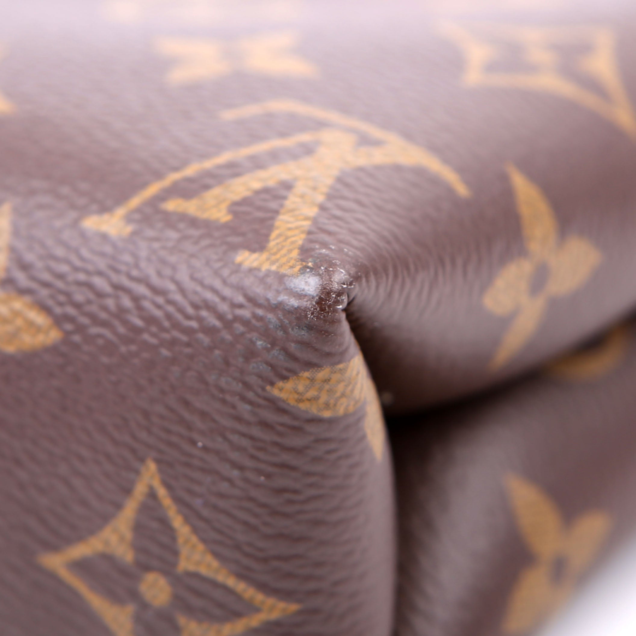 Louis Vuitton Pallas Chain Monogram Pink