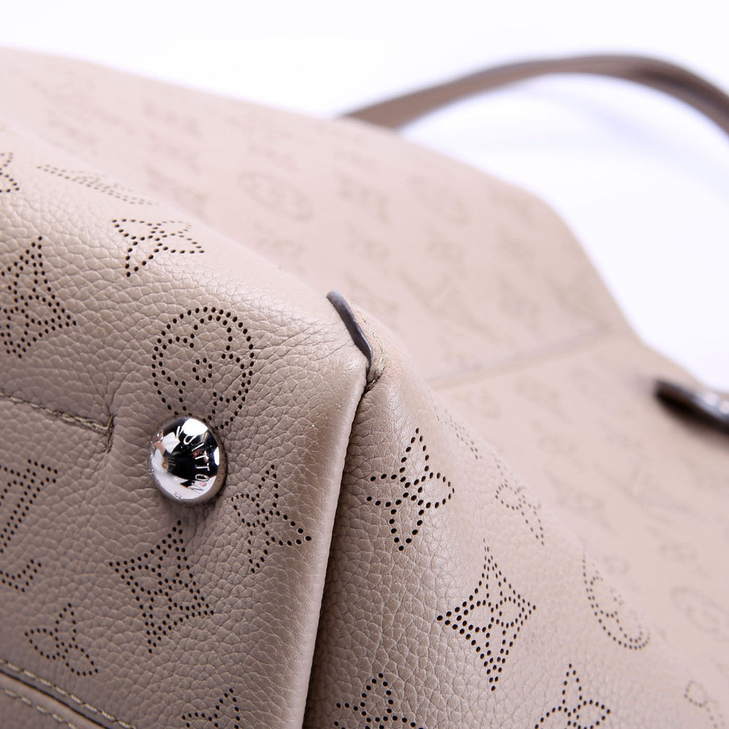 Louis Vuitton Hina MM Mahina Taupe