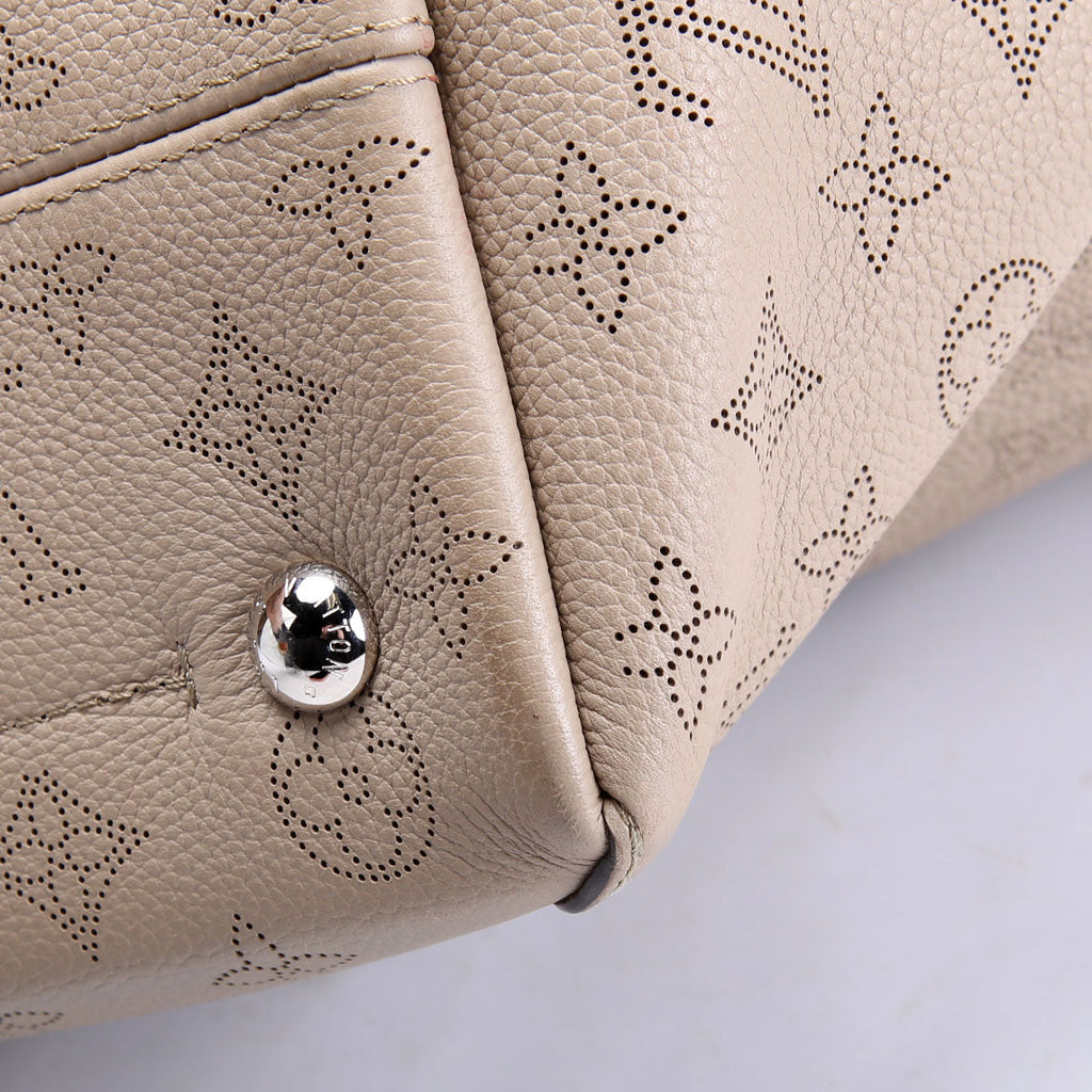 Louis Vuitton Hina MM Mahina Taupe
