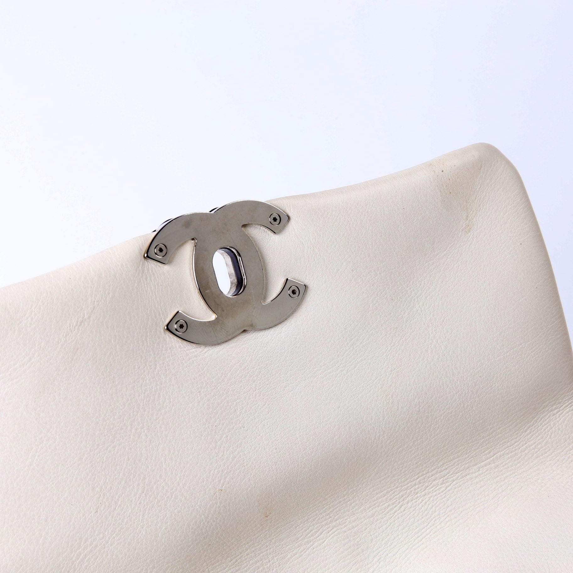 Chanel Quilted Lambskin 19 Small Flap RFID White