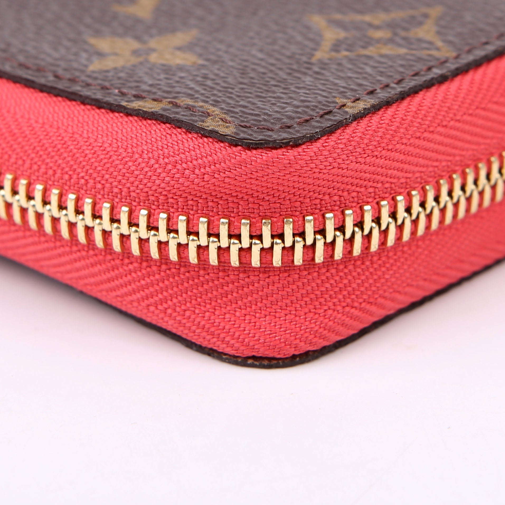 Louis Vuitton Zippy Multicartes Monogram Pink