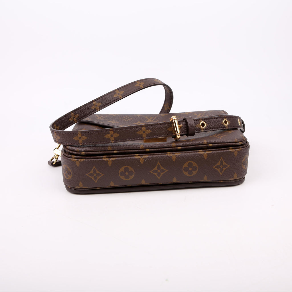 Louis Vuitton Pochette Metis Monogram