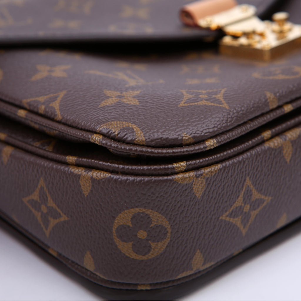 Louis Vuitton Pochette Metis Monogram