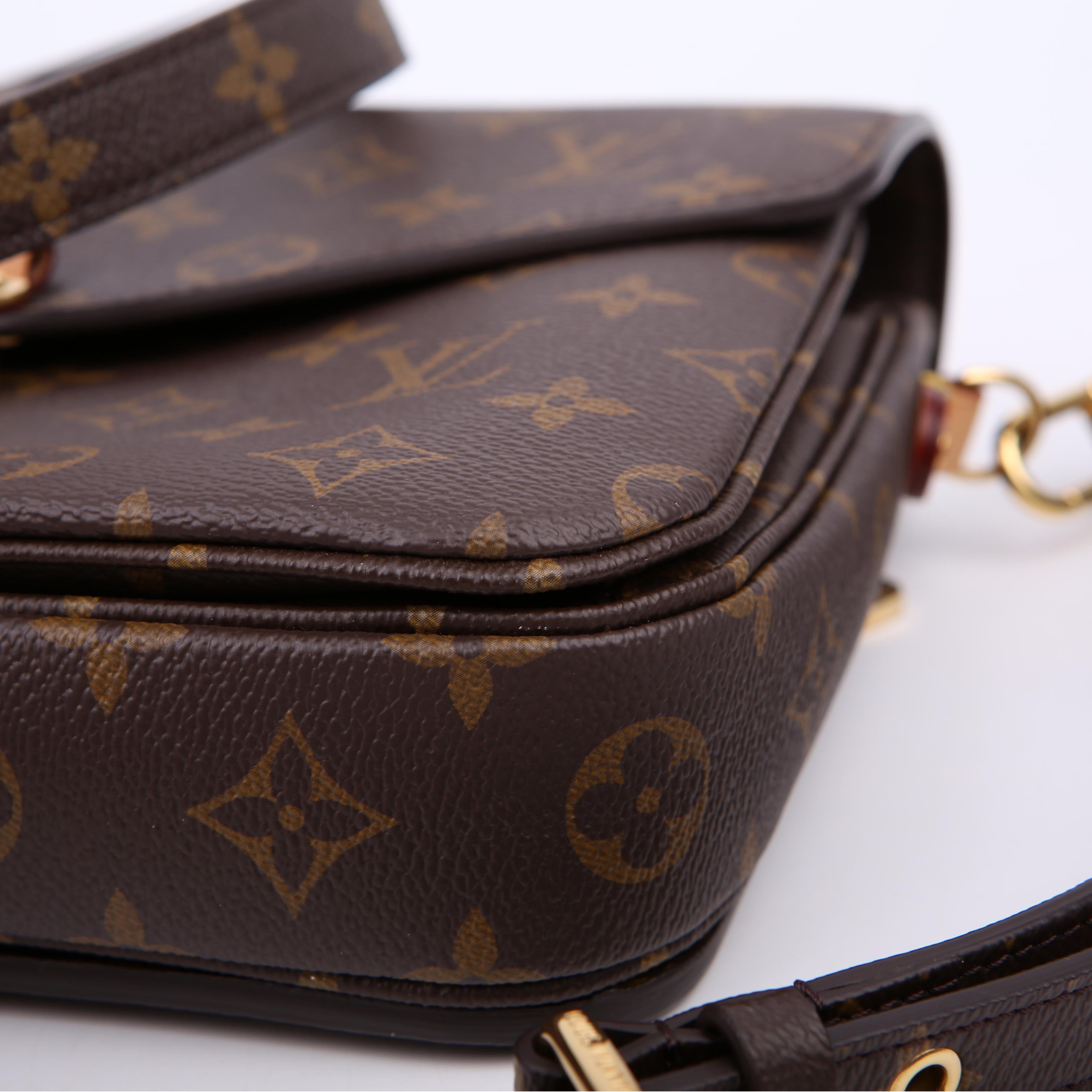 Louis Vuitton Pochette Metis Monogram