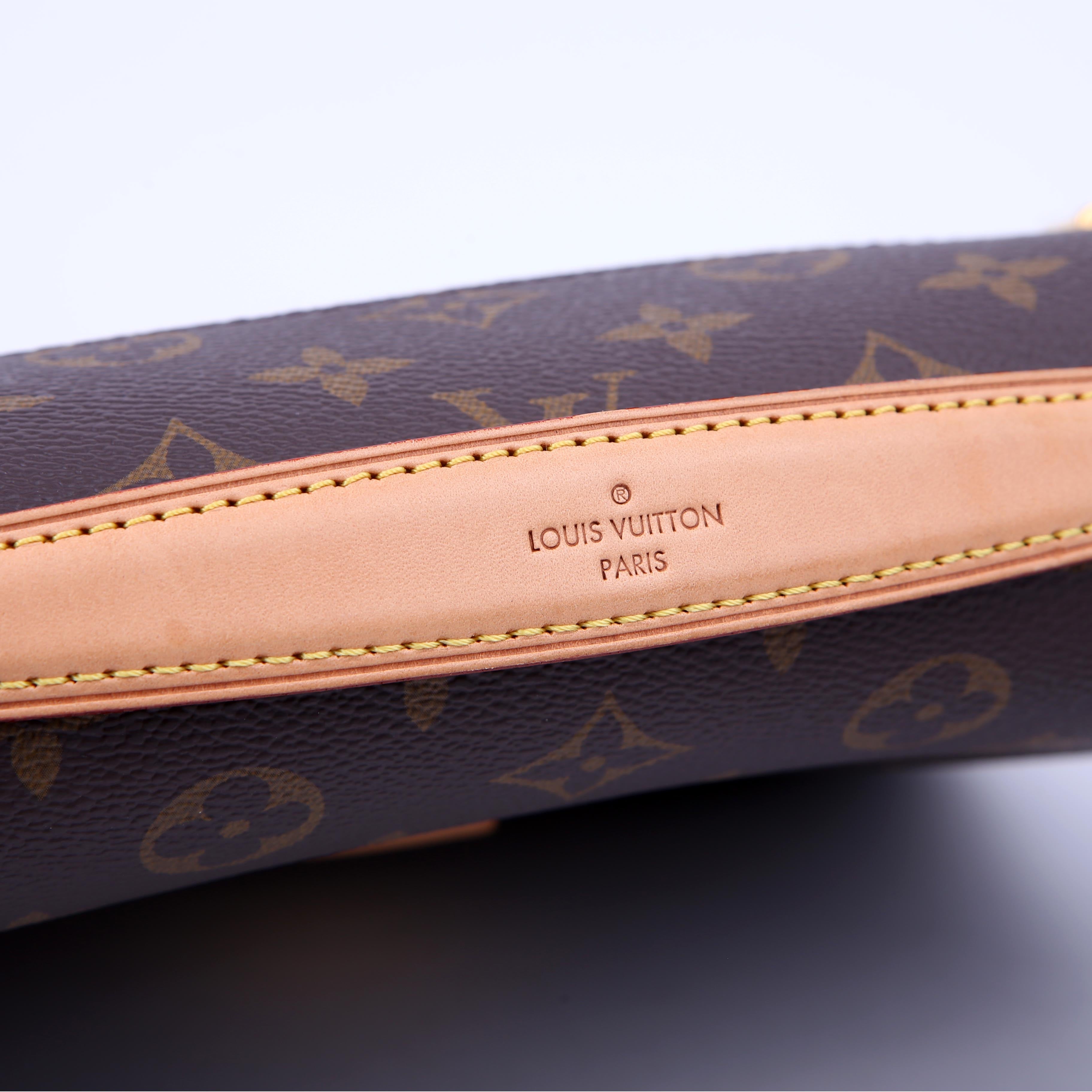 Louis Vuitton Pochette Metis Monogram