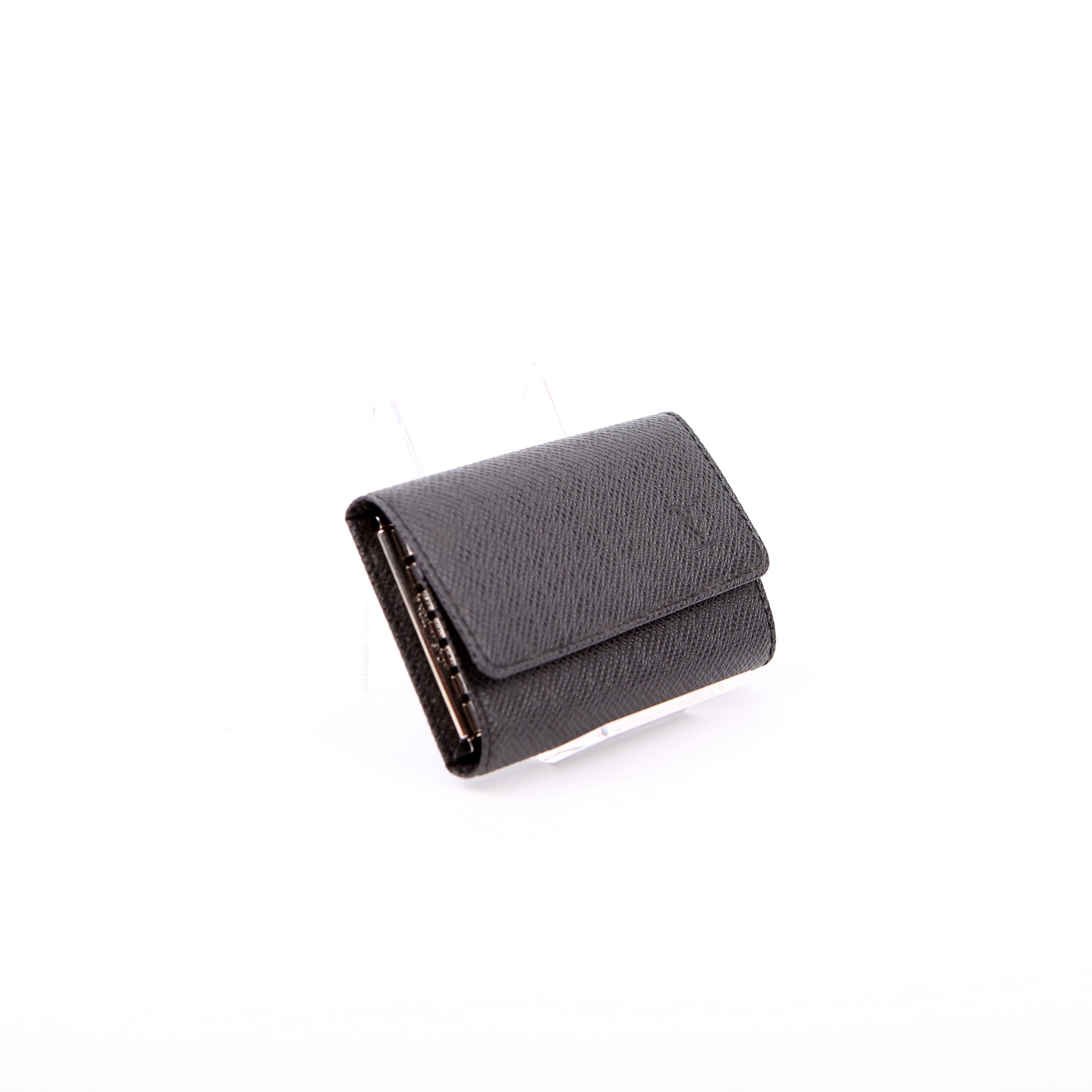 Louis Vuitton Multicles 6 Taiga Black