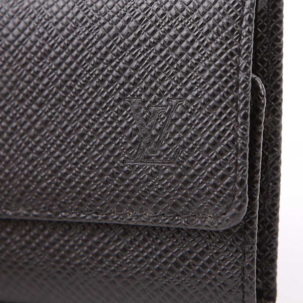 Louis Vuitton Multicles 6 Taiga Black