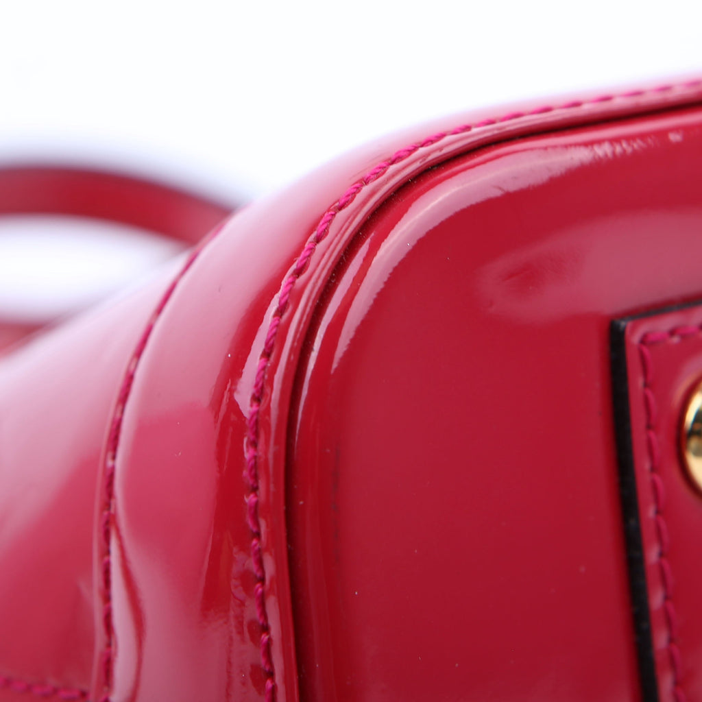 Louis Vuitton Alma BB Vernis Pink