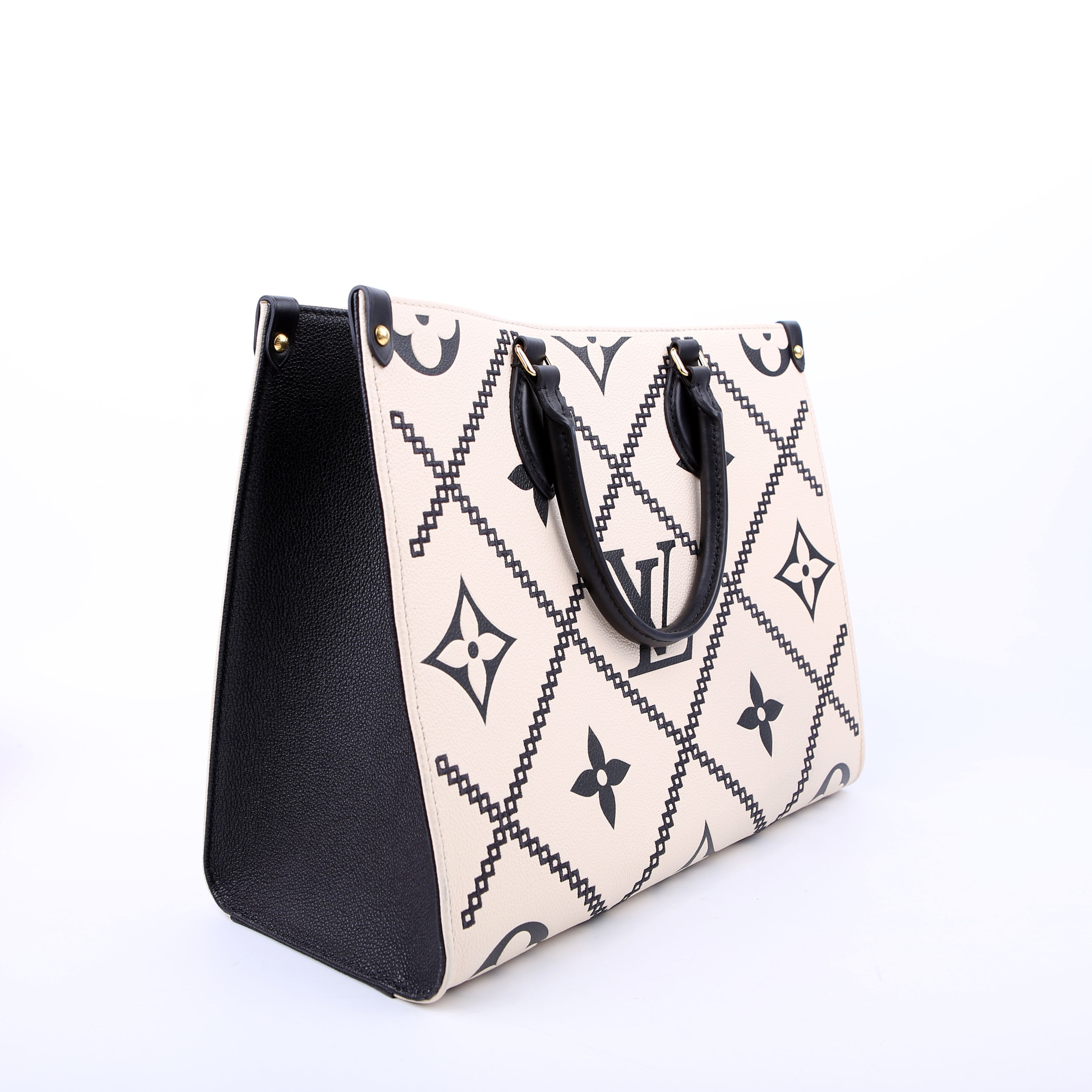 Louis Vuitton ONTHEGO MM Empreinte Broderies White/Black