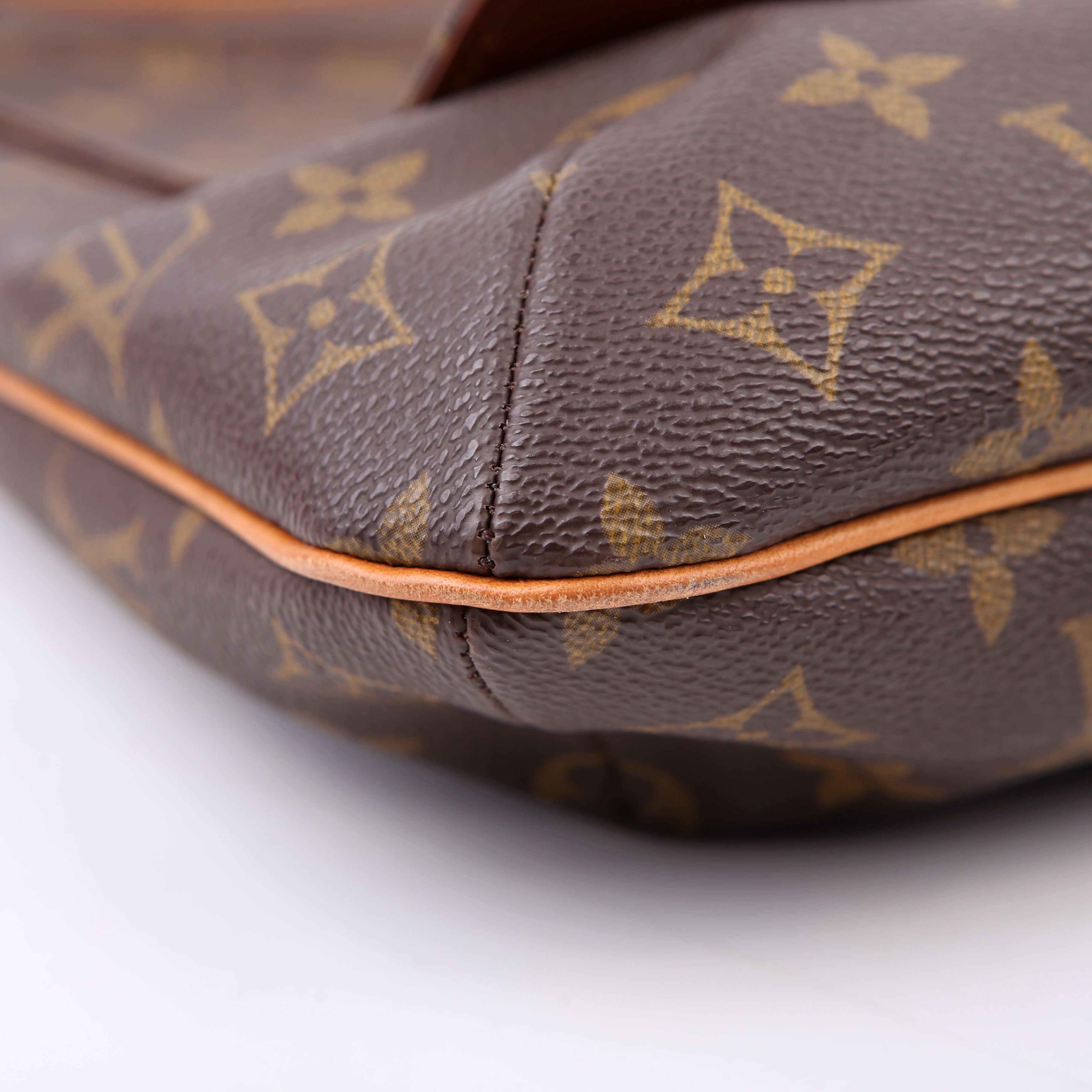 Louis Vuitton Musette Messenger Monogram