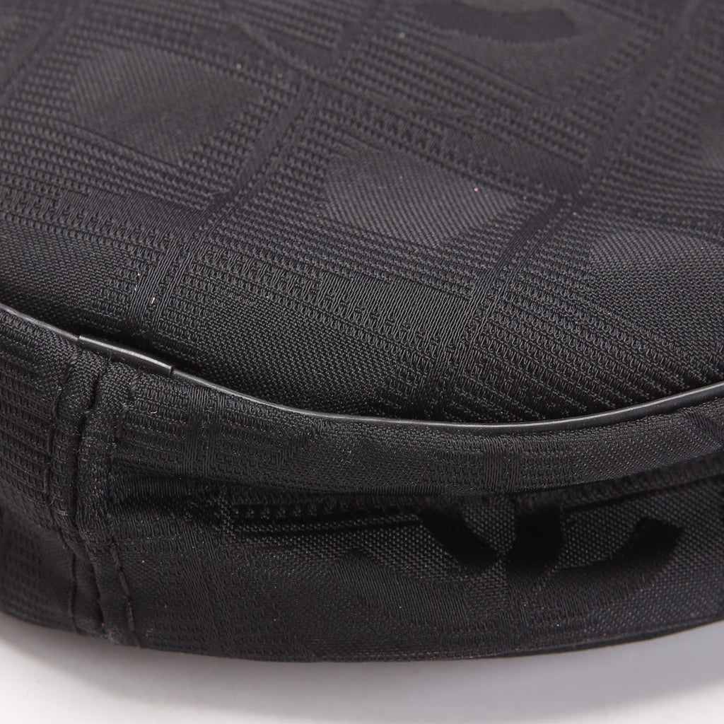 Chanel Travel Linge Round Wristlet Black