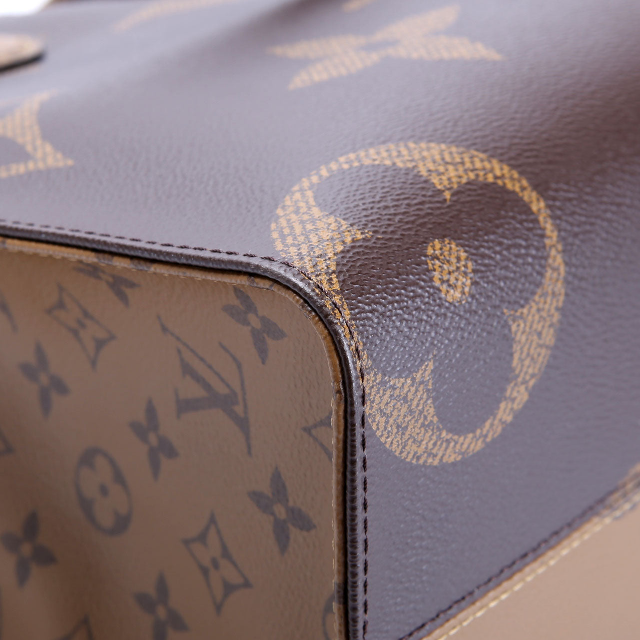 Louis Vuitton ONTHEGO MM Reverse Monogram