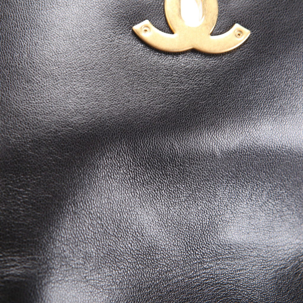 Chanel Quilted Goatskin 19 Medium Flap 30M
