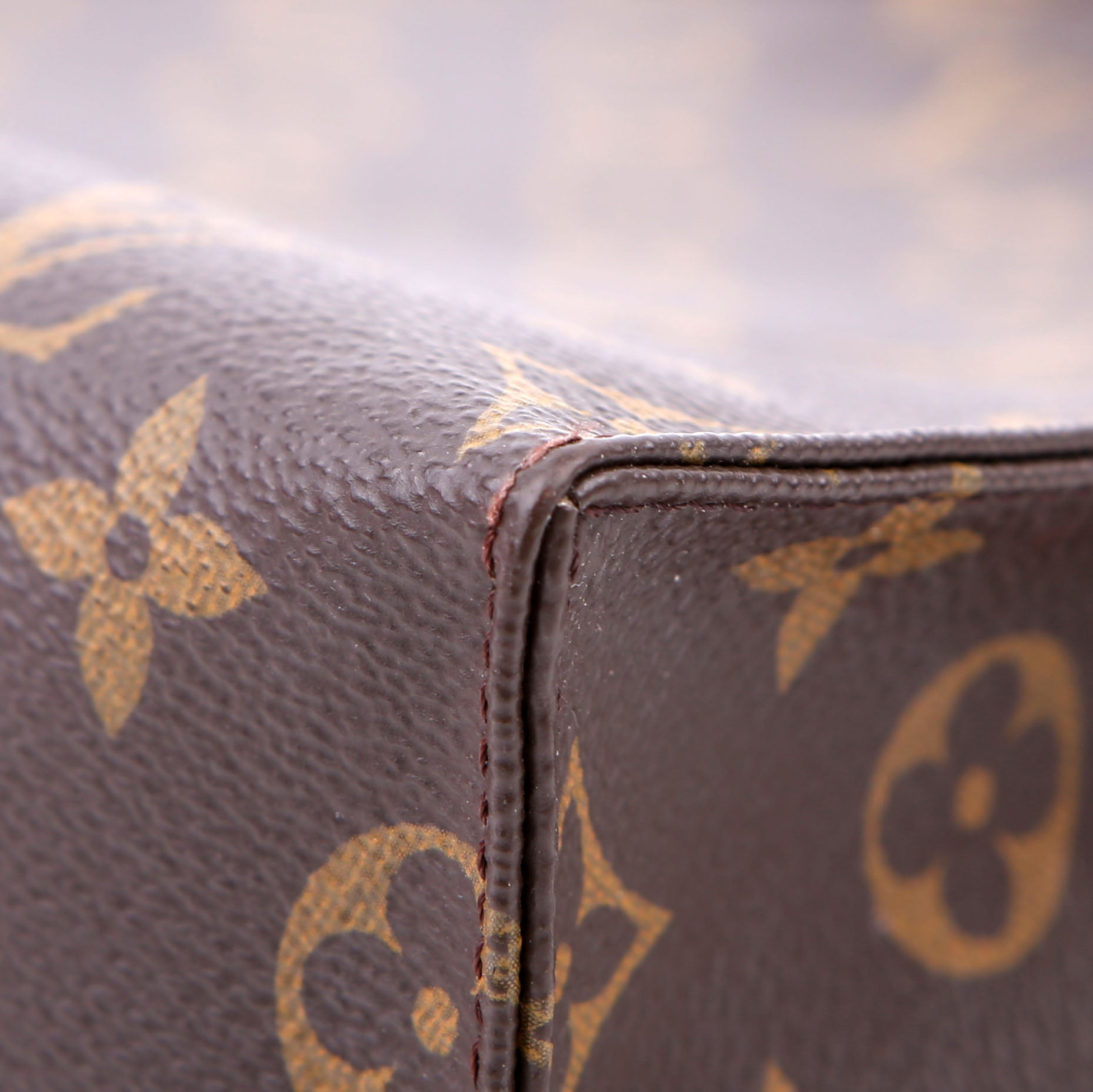 Louis Vuitton Toiletry Pouch 26 Monogram
