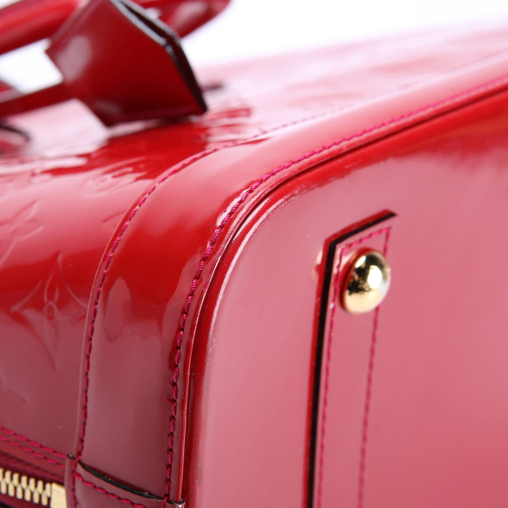 Louis Vuitton Alma PM Vernis Red