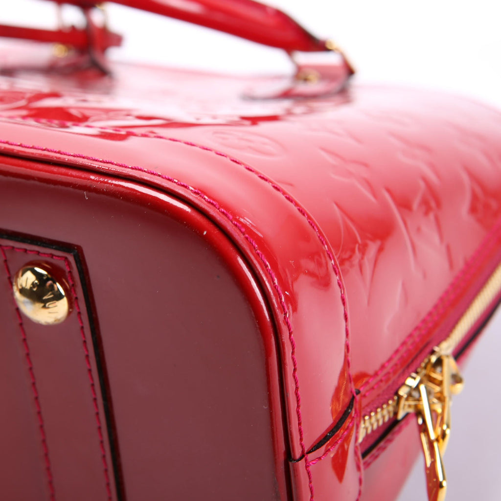 Louis Vuitton Alma PM Vernis Red