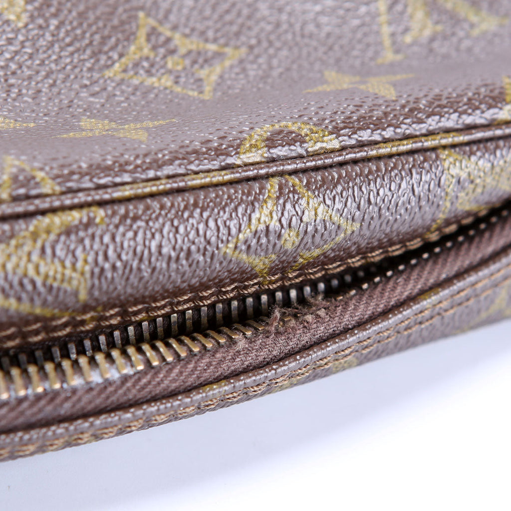 Louis Vuitton Trousse Toilette 23 Monogram