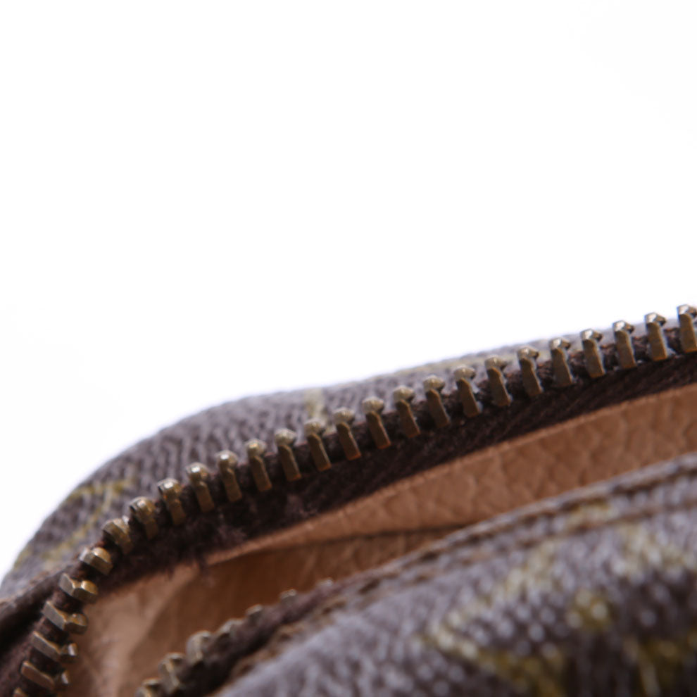 Louis Vuitton Trousse Toilette 23 Monogram