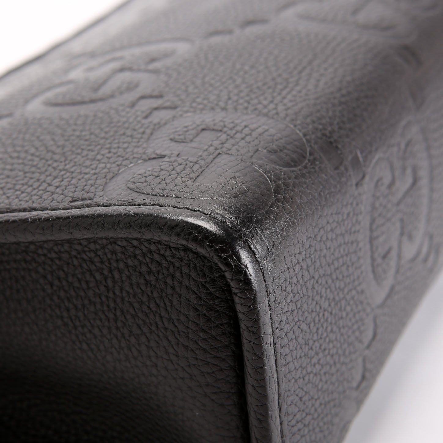 Gucci 739490 Jumbo GG Leather Zip Pouch Black