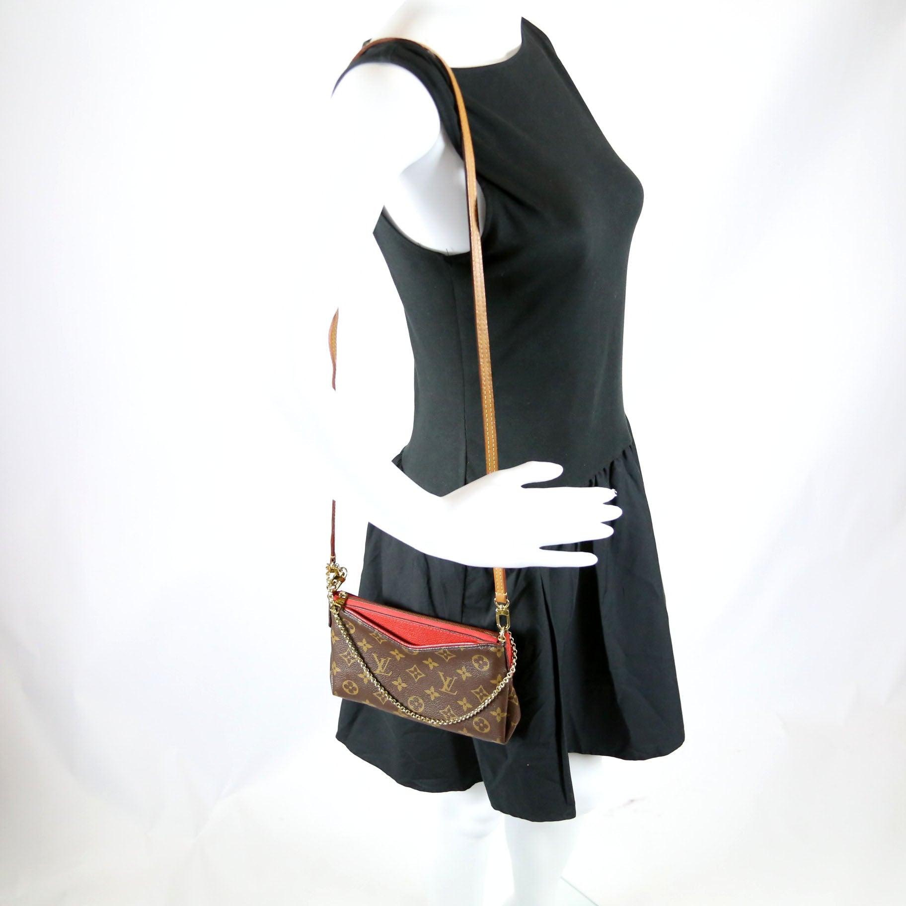 Louis Vuitton Pallas Clutch Monogram Red