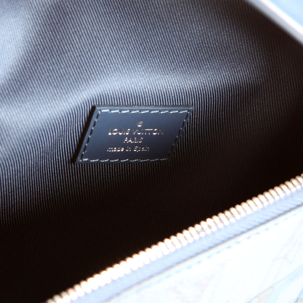 Louis Vuitton Discovery Bumbag Aquagarden Monogram Blue