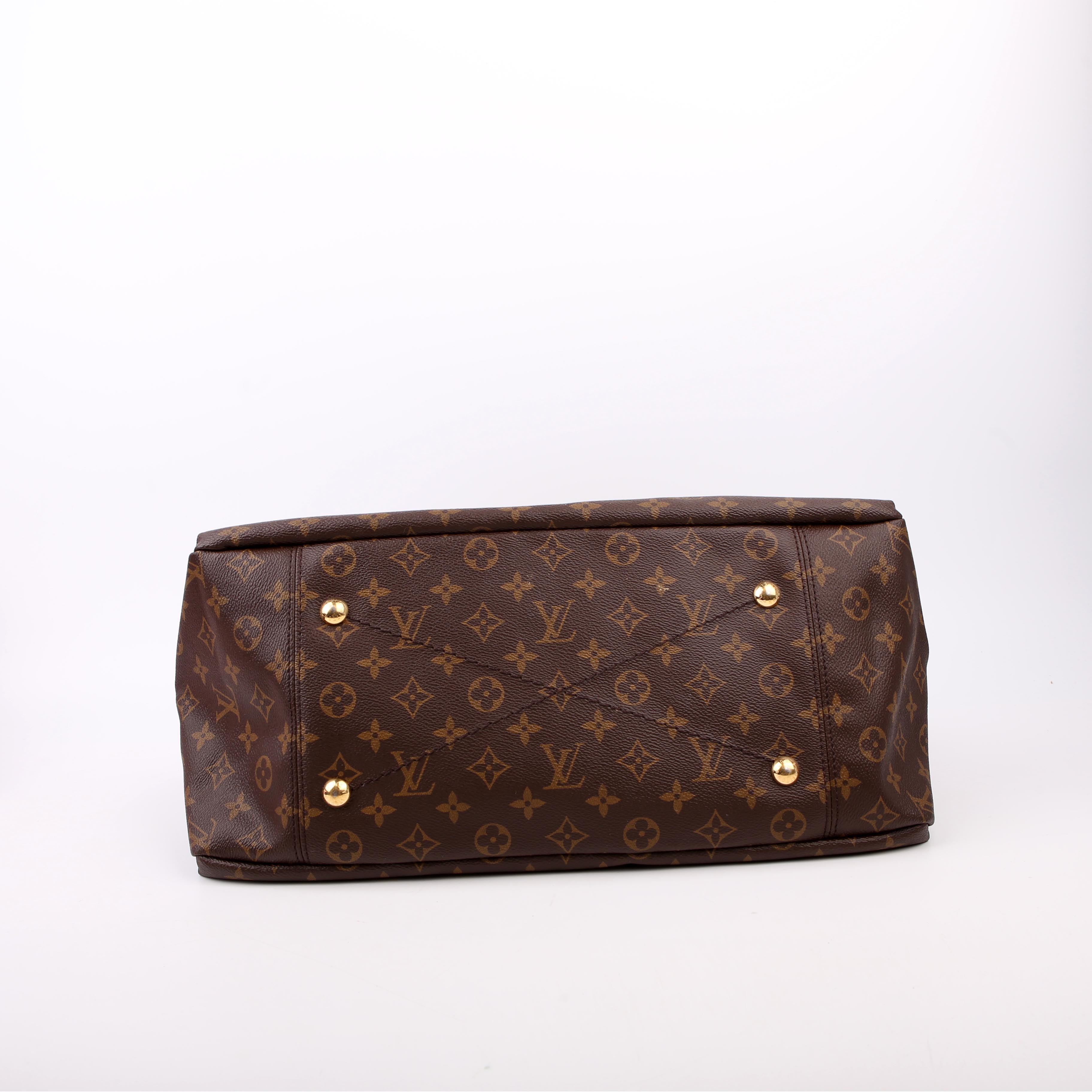 Louis Vuitton Artsy MM Monogram