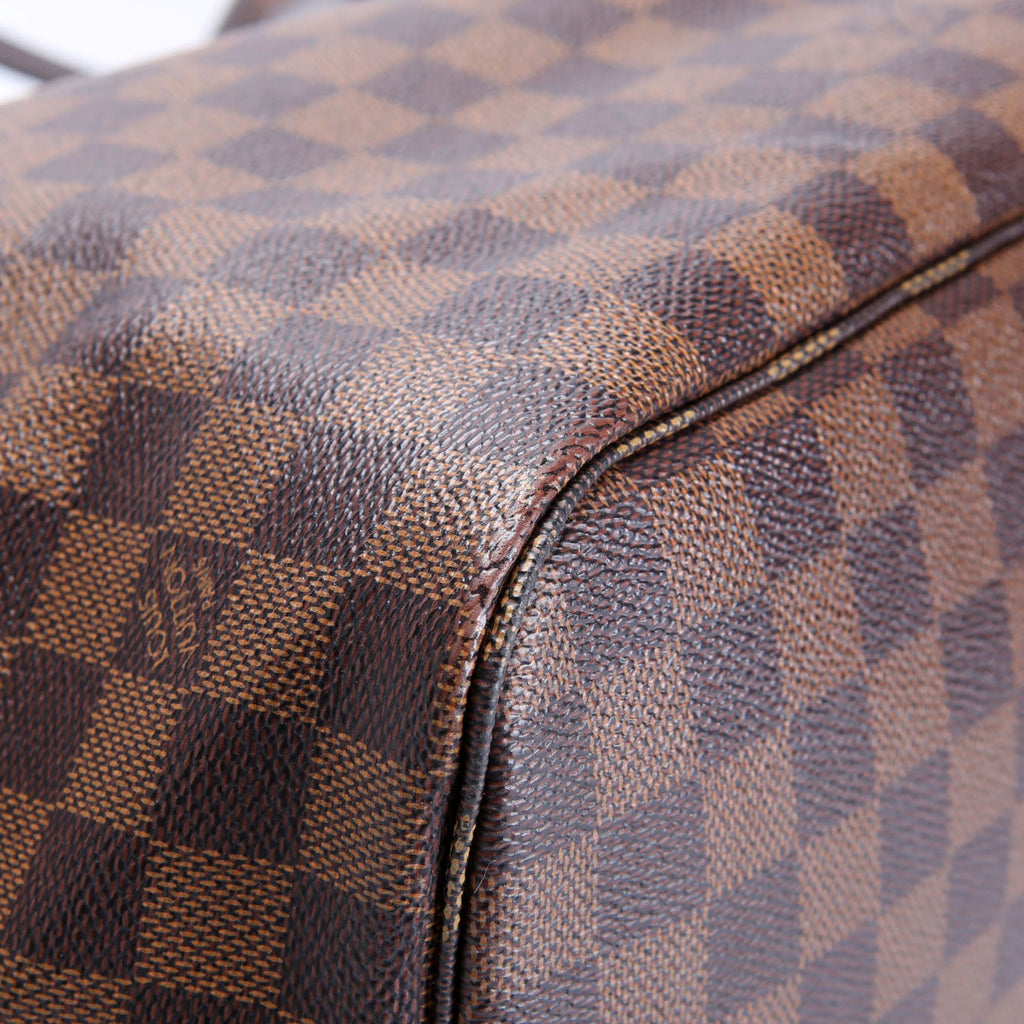 Louis Vuitton Neverfull with Wallet MM Ebene