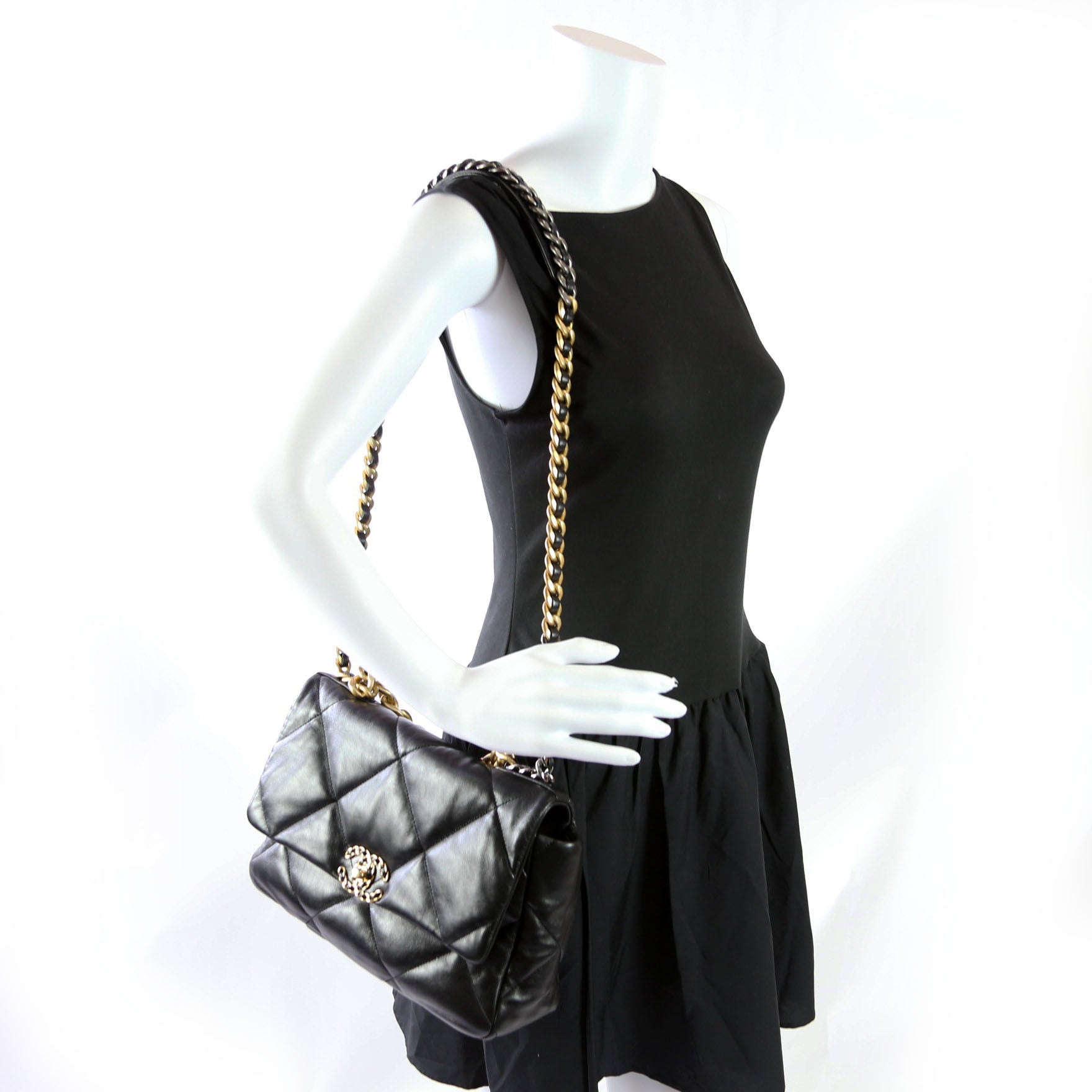 Chanel Quilted Goatskin 19 Large Flap 31M Black
