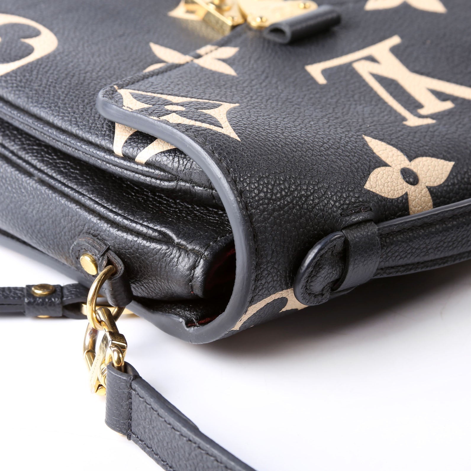Louis Vuitton Pochette Metis Empreinte Bicolor Black/Beige