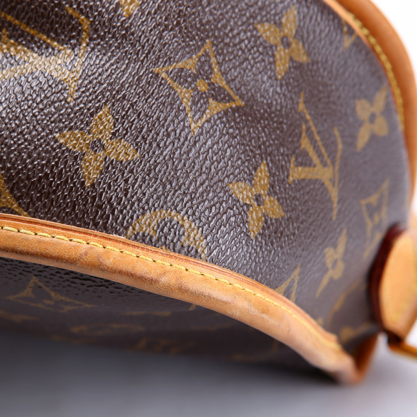 Louis Vuitton Menilmontant PM Monogram