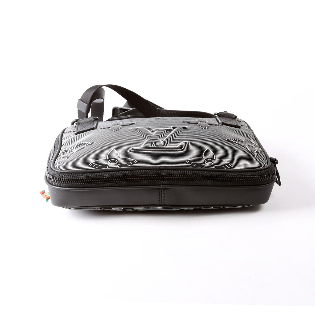 Louis Vuitton Expandable Messenger Capsule 2054 Calfskin Black/White