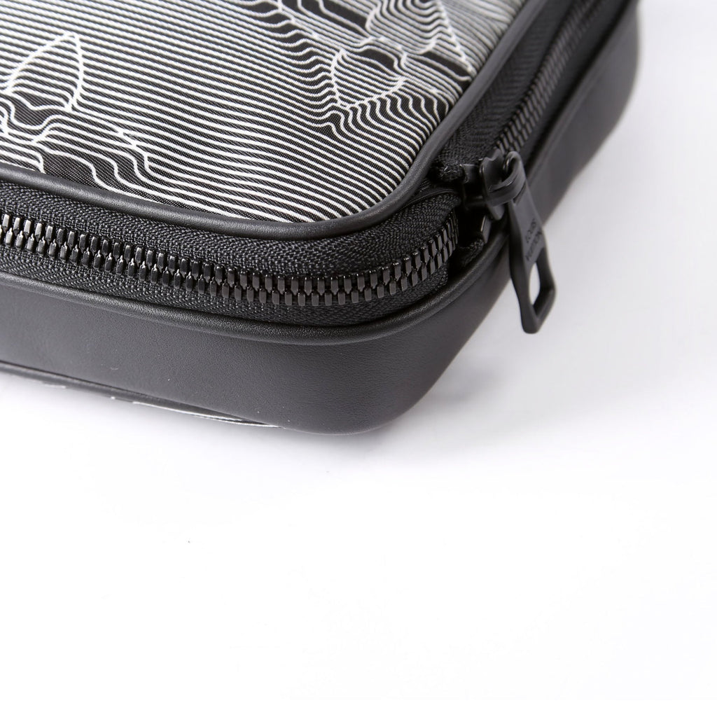 Louis Vuitton Expandable Messenger Capsule 2054 Calfskin Black/White