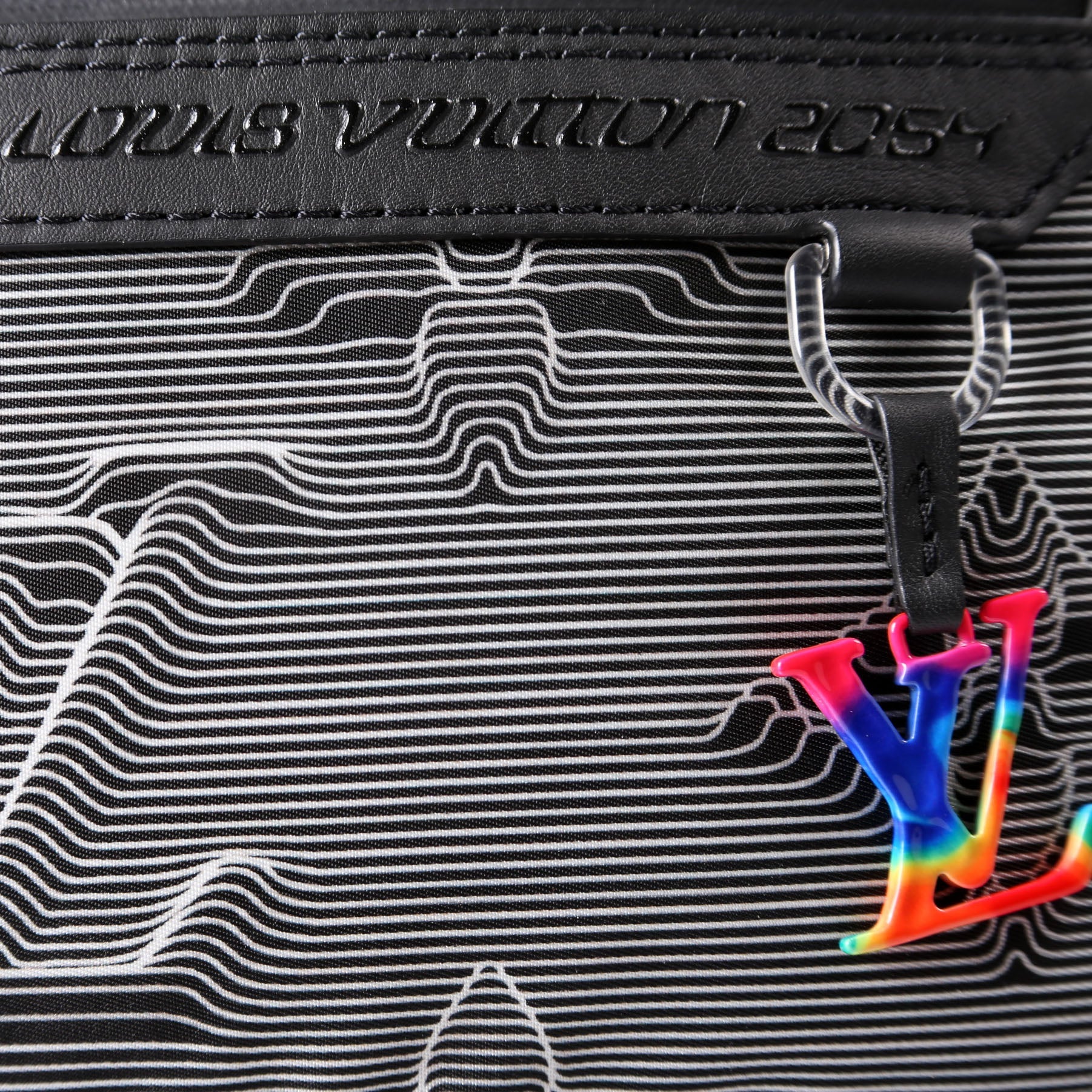 Louis Vuitton Expandable Messenger Capsule 2054 Calfskin Black/White