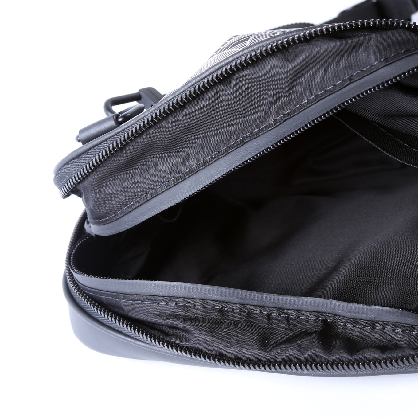 Louis Vuitton Expandable Messenger Capsule 2054 Calfskin Black/White