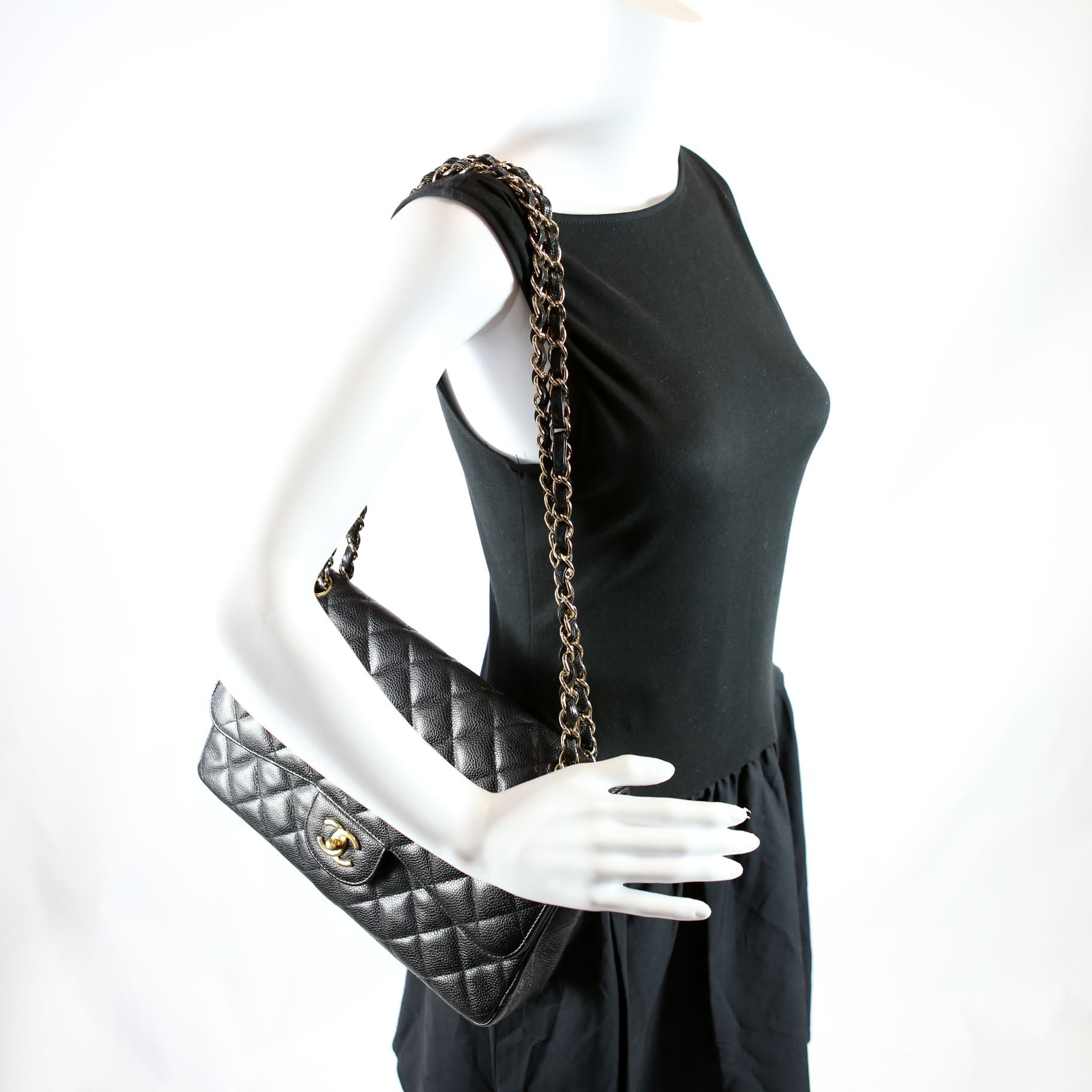 Chanel Classic Flap Jumbo Caviar 17-20M Black