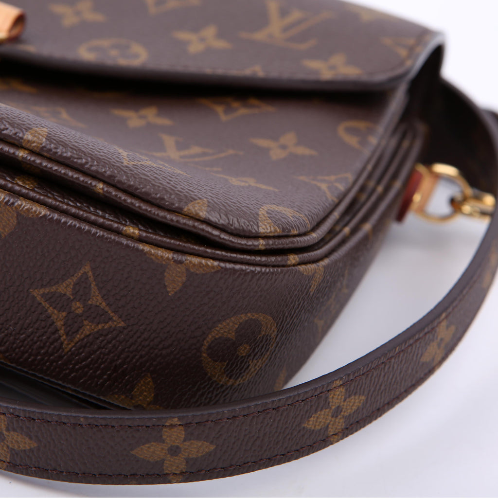Louis Vuitton Pochette Metis Monogram