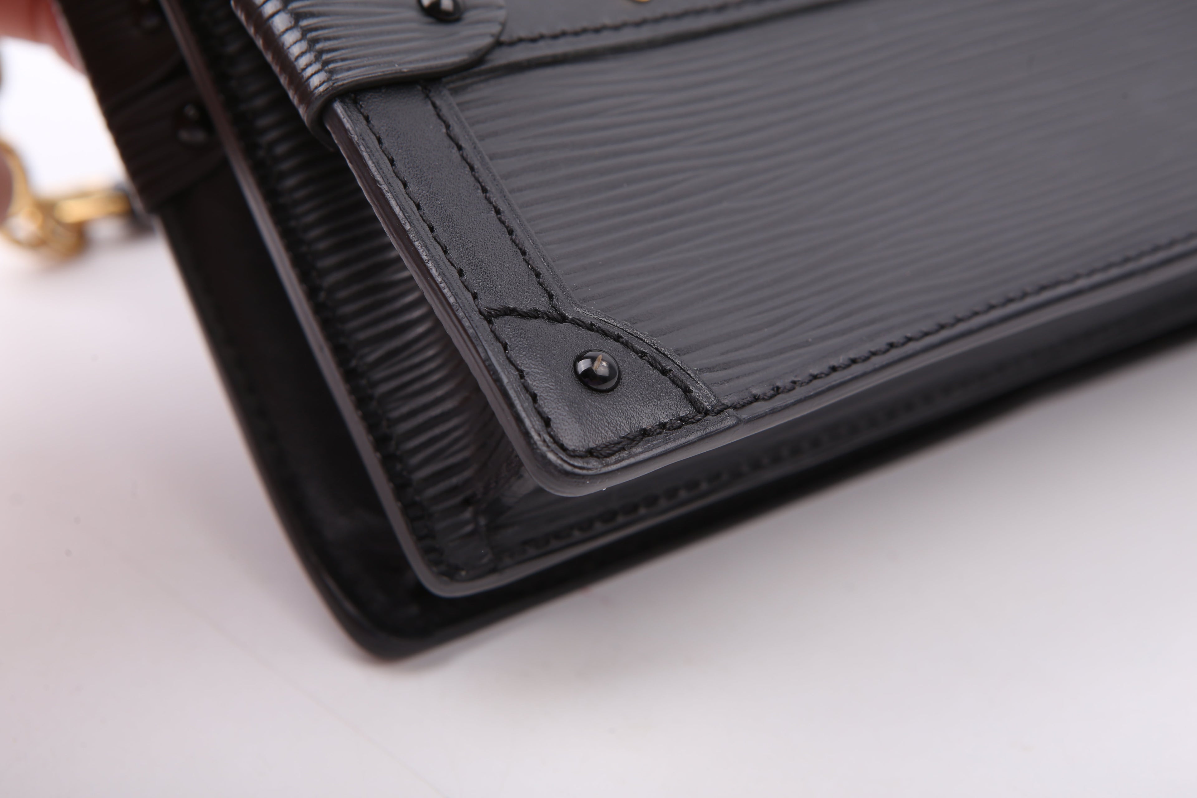 Louis Vuitton Trunk Clutch Epi