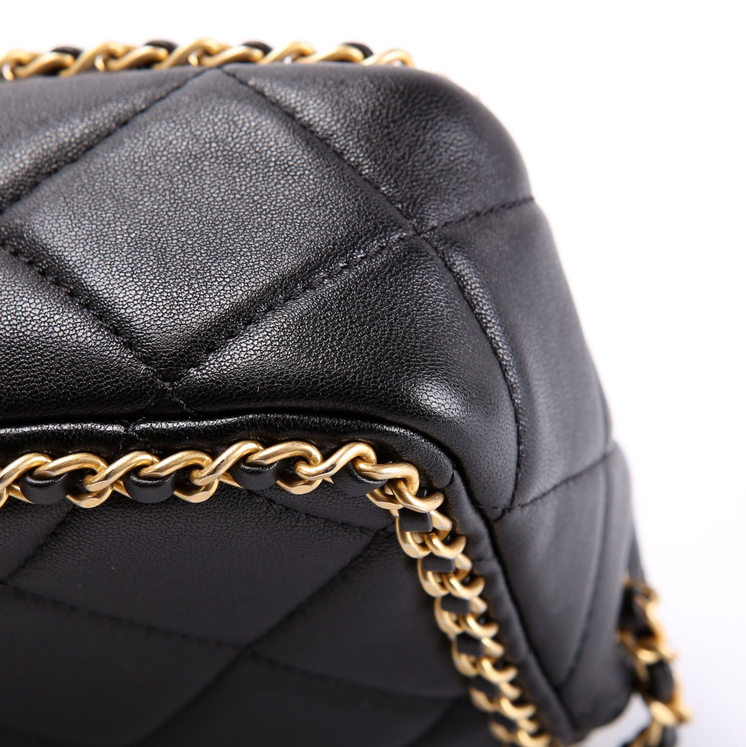 Chanel Chain Me Flap Small Lambskin (RFID) Black/Gold