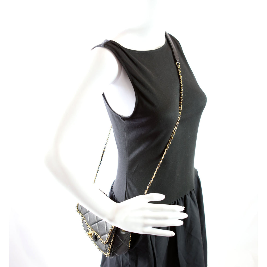 Chanel Chain Me Flap Small Lambskin (RFID) Black/Gold