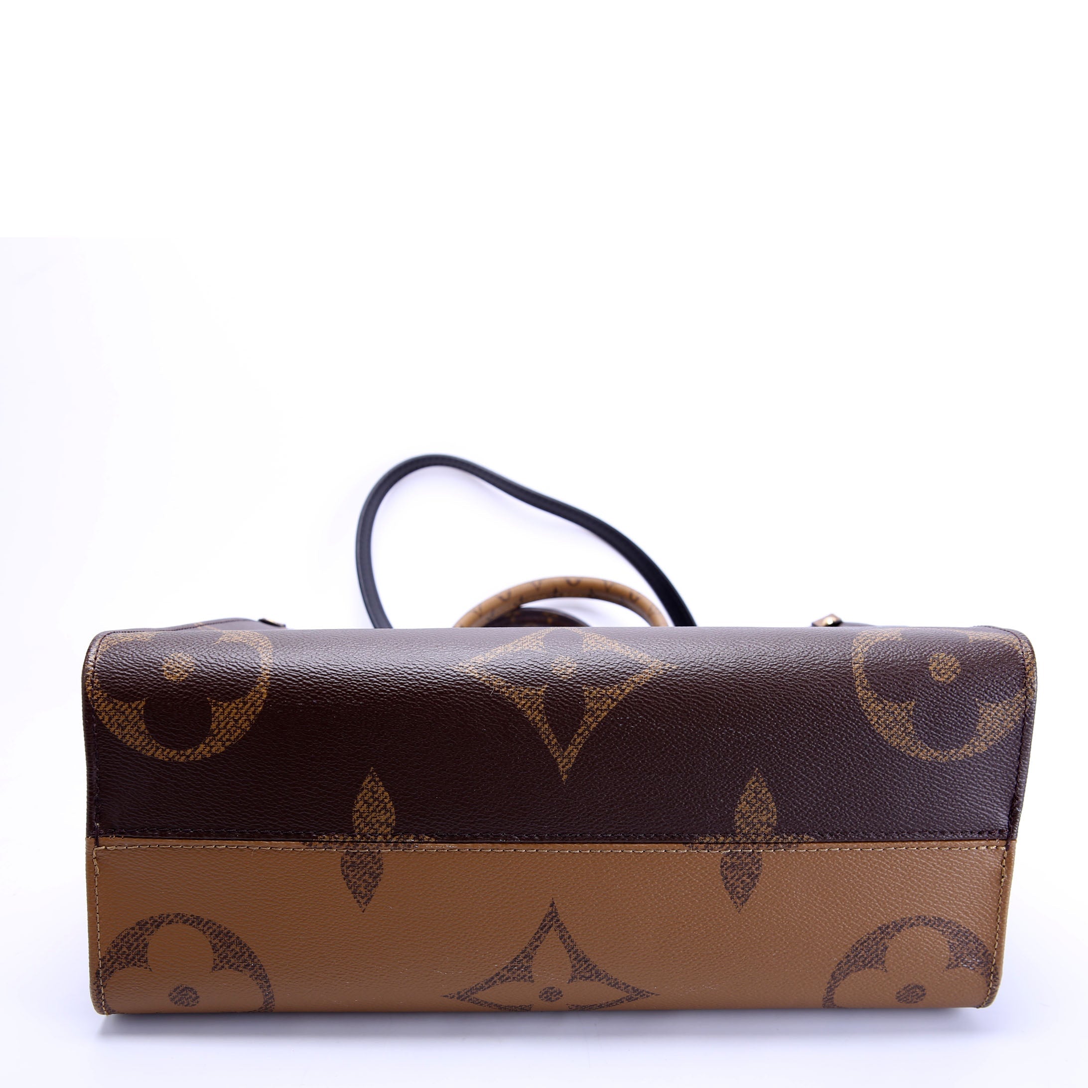 Louis Vuitton ONTHEGO MM Monogram Reverse