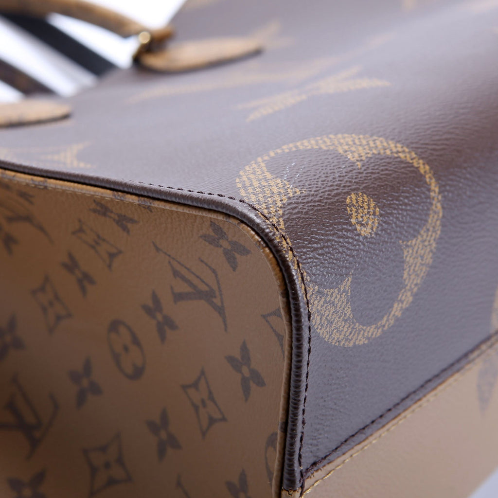 Louis Vuitton ONTHEGO MM Monogram Reverse