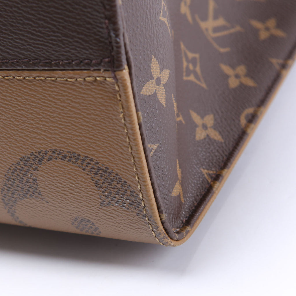 Louis Vuitton ONTHEGO MM Monogram Reverse