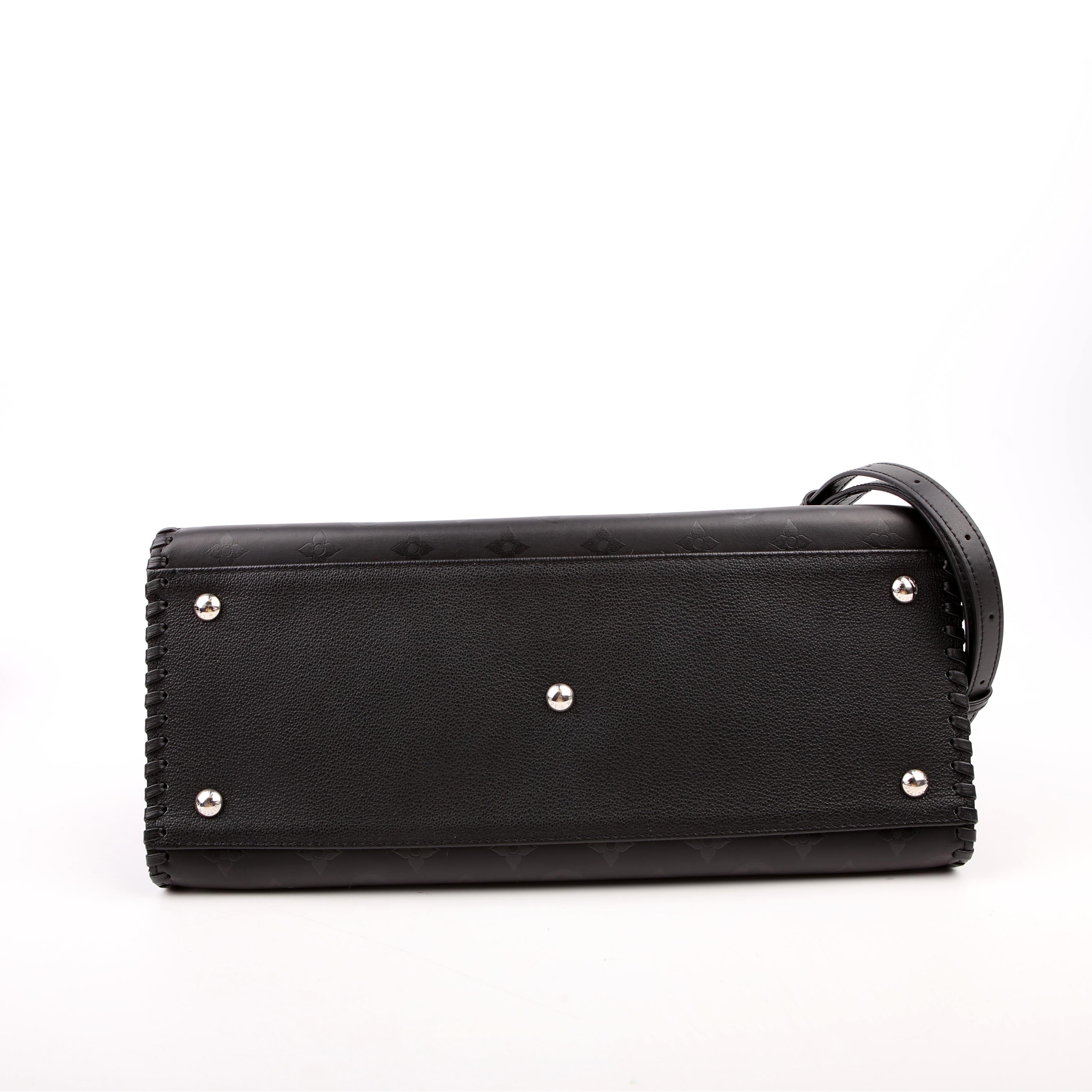 Louis Vuitton Very Zipped Tote Black
