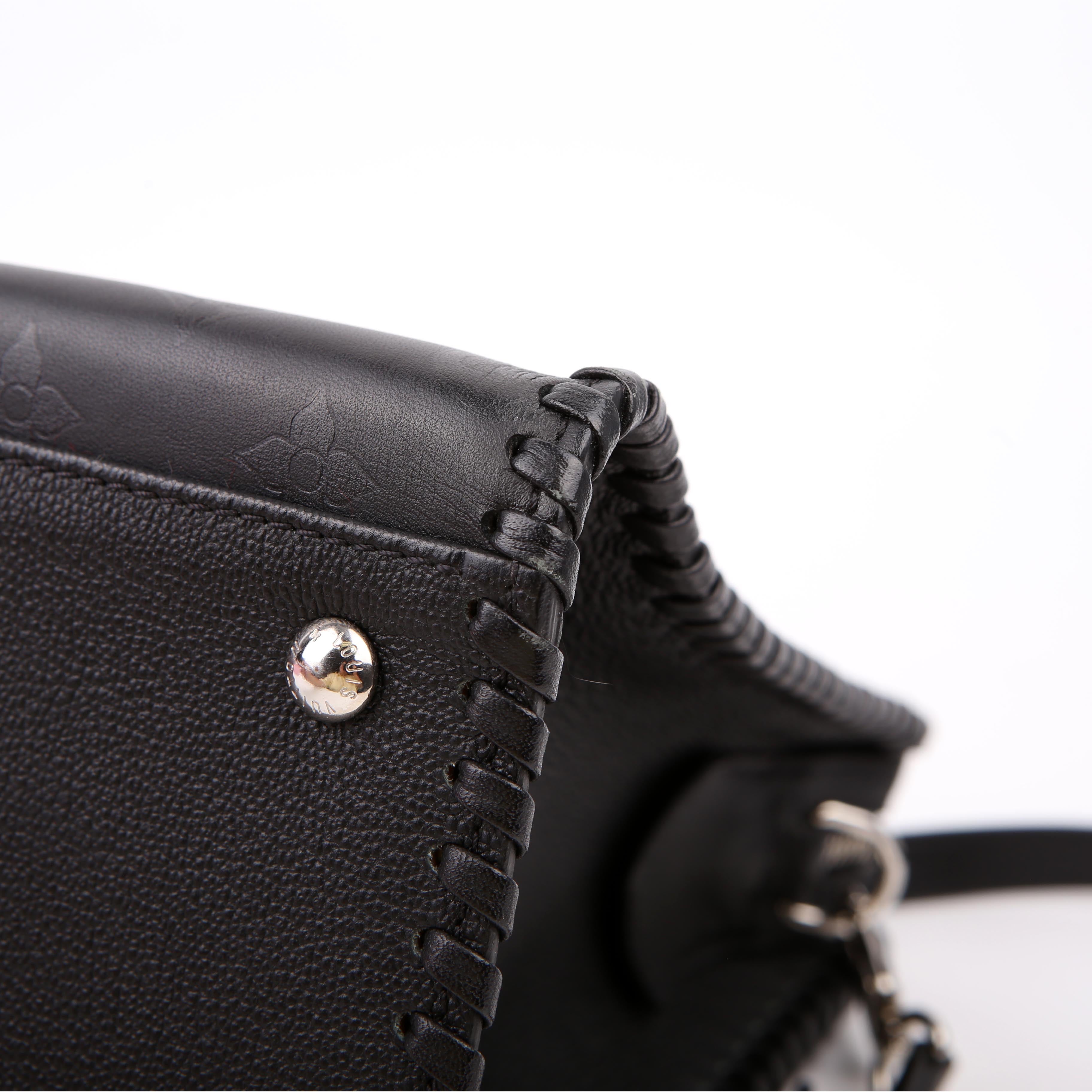 Louis Vuitton Very Zipped Tote Black