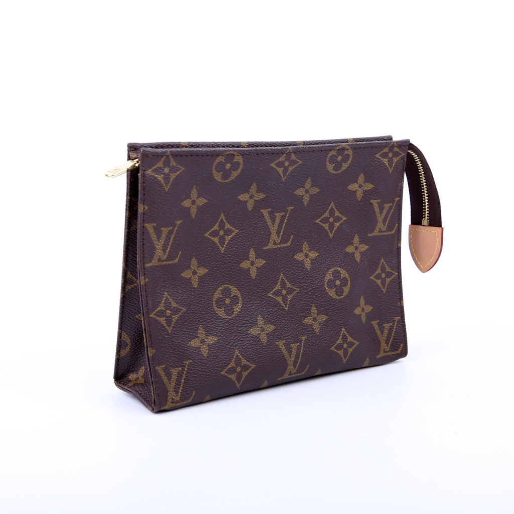 Louis Vuitton Toiletry Pouch 19 Monogram Newer