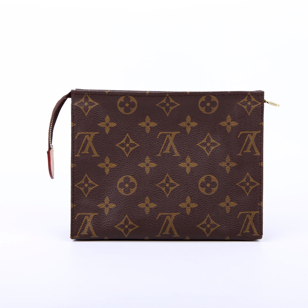 Louis Vuitton Toiletry Pouch 19 Monogram Newer